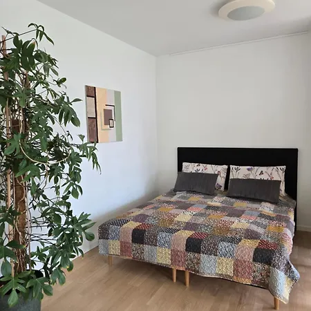 Apartment Charmerende Og Hyggelig Taet Pa Centrum