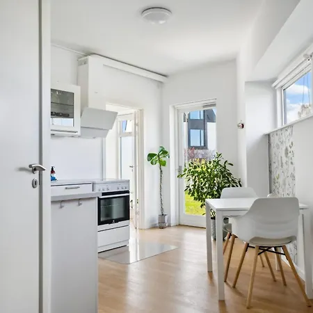 Charmerende Og Hyggelig Taet Pa Centrum Apartment