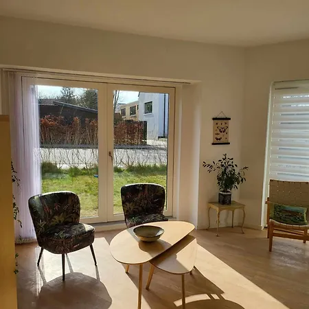 Apartament Straight-up Fantastic Bright Apartment!