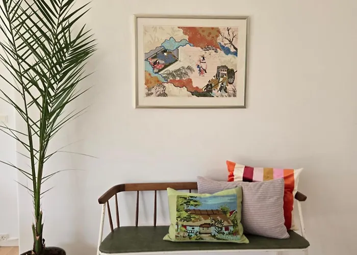 Charmerende Og Hyggelig Taet Pa Centrum